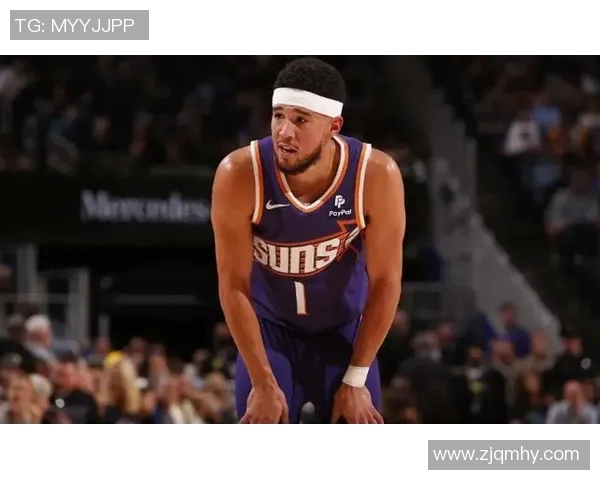 战术拆解:布克为何能掌控比赛节奏?